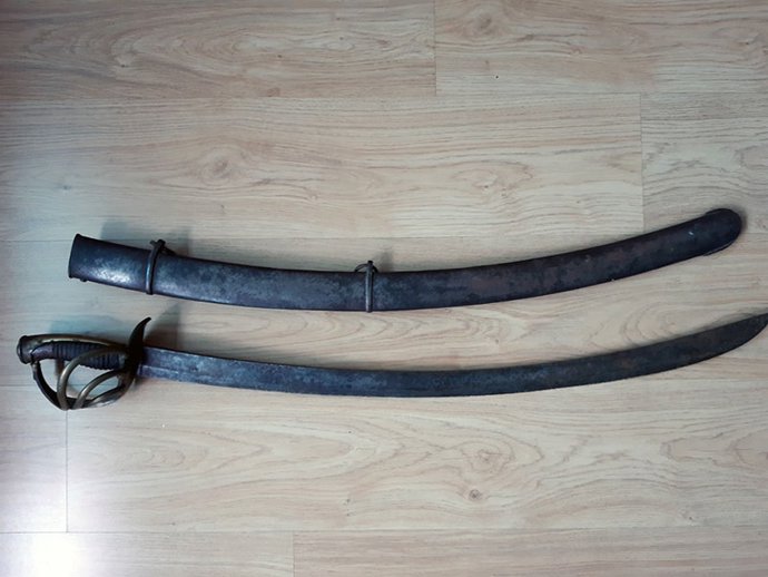 Archivo - Sable de caballería ligera incorporado al Museo Marítimo del Cantábrico