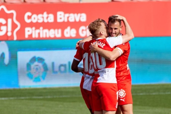 Stuani celebra el primer gol con el Girona ante la Ponferradina
