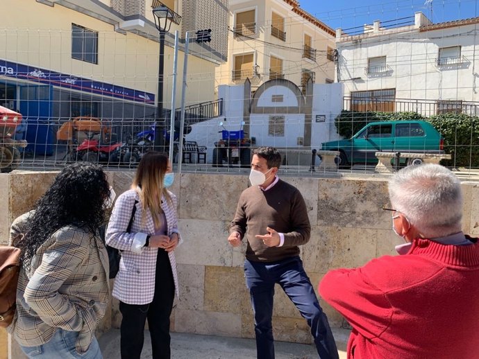 El diputado provincial de Fomento visita obras en Vélez-Blanco