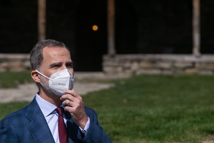 El Rey Felipe VI durante su visita a la iglesia románica de Santa Coloma, en Andorra la Vella, el pasado 26 de marzo