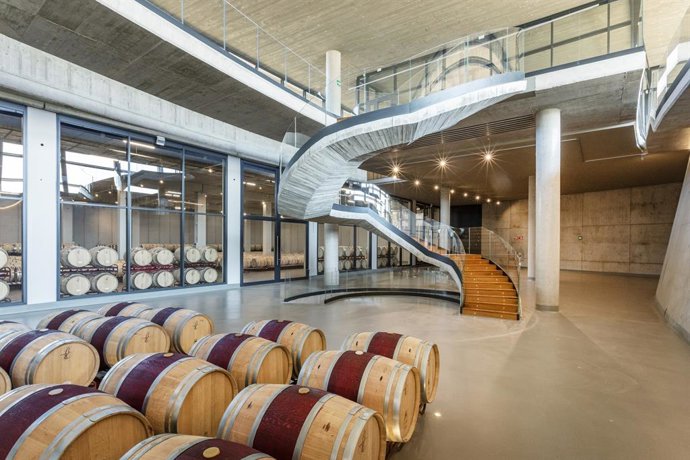 Archivo - Bodegas Beronia es la primera bodega en el mundo en aplicar el sistema 'Cleanwood' en sus barricas