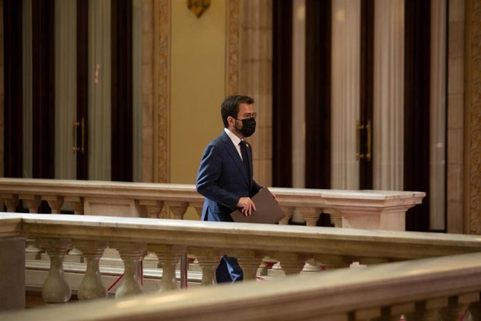 El vicepresidente de la Generalitat en funciones y candidato de ERC a la Presidencia, Pere Aragons, a su llegada a la segunda sesión del debate de investidura a la presidencia de la Generalitat de Catalunya, en el Parlament, Barcelona, Cataluña, (Españ
