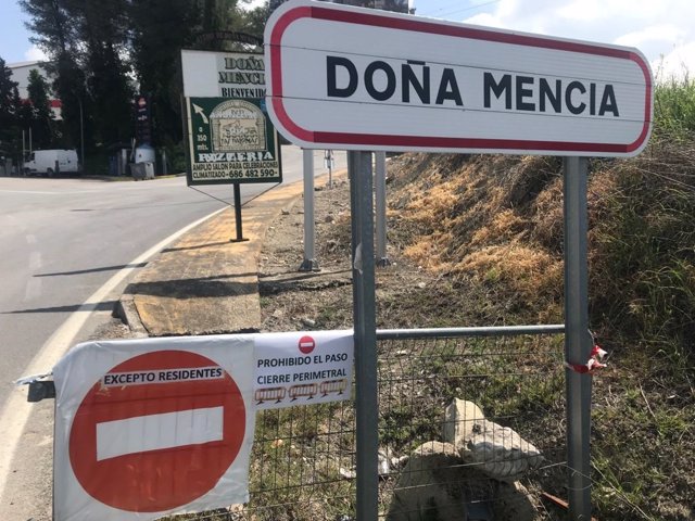 Doña Mencía continúa cerrada perimetralmente.