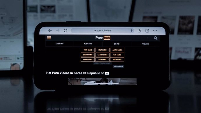 Pornhub en un móvil.