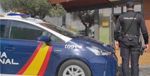 Seis detenidos por robar hasta en siete ocasiones productos de restaurantes de comida rápida para ser vendidos y utilizados por otras empresas