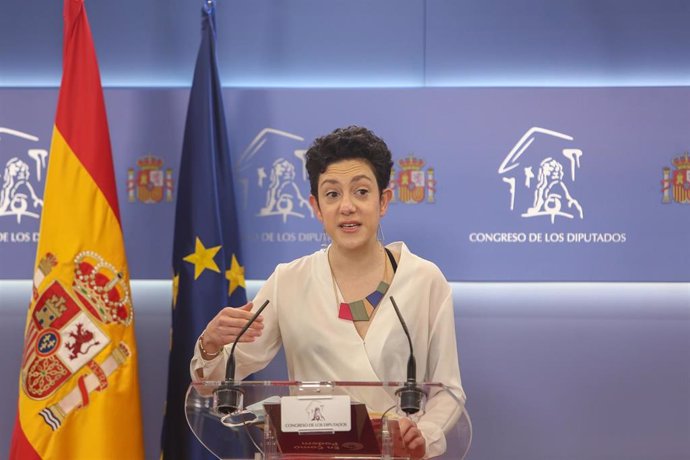 La portavoz de En Comú Podem en el Congreso, Aina Vidal, interviene en una rueda de prensa