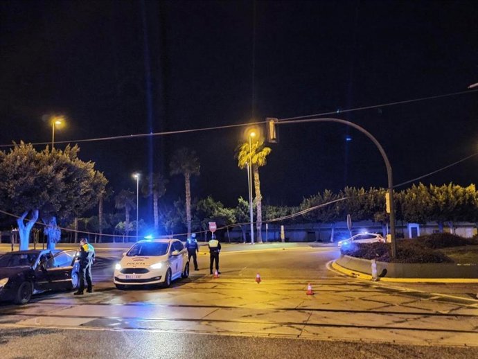 Archivo - Agentes de la Policía Local de Vélez-Málaga