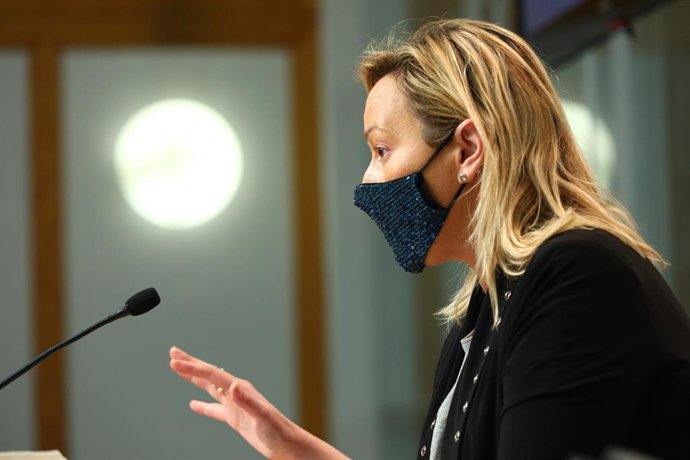 La consejera de Economía, Marta Gastón, en la rueda de prensa de este martes sobre el paro.