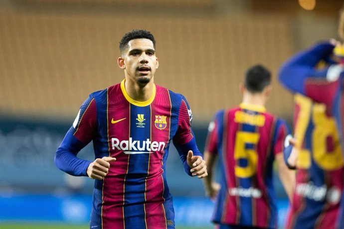 Archivo - Ronald Araujo of Barcelona during the Spanish SuperCup Final between Futbol Club Barcelona and Athletic Club Bilbao at La Cartuja Stadium on January 17, 2021 in Sevilla, Spain.