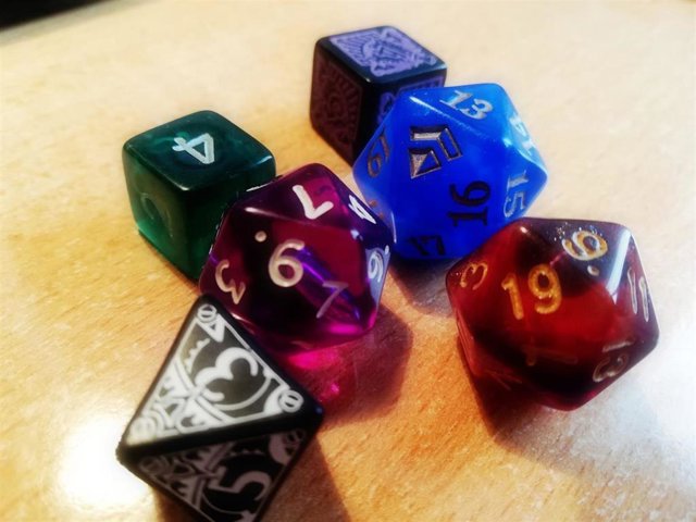 Dados para jugar a rol.