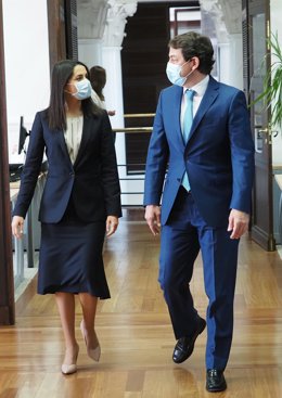 Reunión del presidente de la Junta, Alfonso Fernández Mañueco, y la presidenta de Cs, Inés Arrimadas