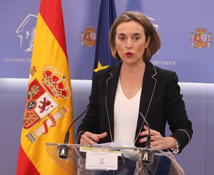 La portavoz del PP en el Congreso de los Diputados, Cuca Gamarra, interviene en una rueda de prensa posterior a una Junta de Portavoces en el Congreso de los Diputados, en Madrid (España), a 9 de marzo de 2021.