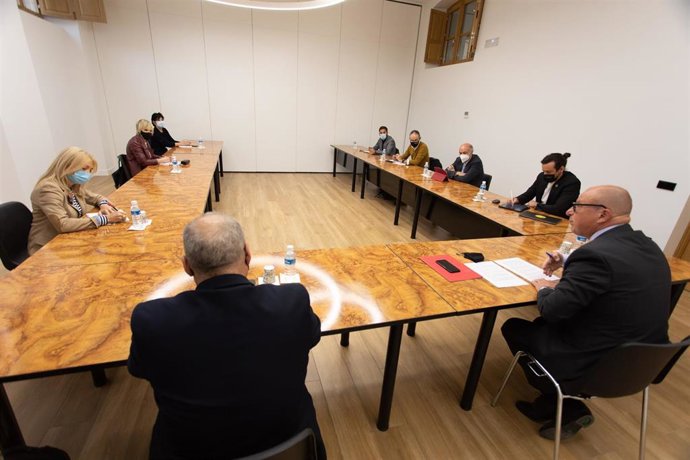 Constitución de la Mesa de la Economía de la Formación y el Talento en Navarra