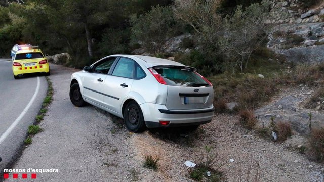 Imatge del vehicle que va impactar contra les dues dones a Bellvei (Tarragona)