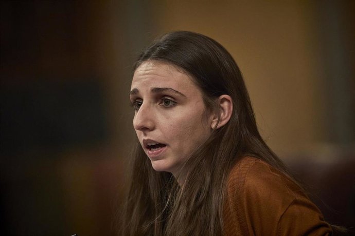 Archivo - La diputada de Unidad Podemos Lucía Muñoz Dalda interviene durante una sesión plenaria en el Congreso de los Diputados, en Madrid.