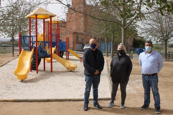 Visita del concejal de Medio Ambiente al nuevo parque en la calle Malangosto.