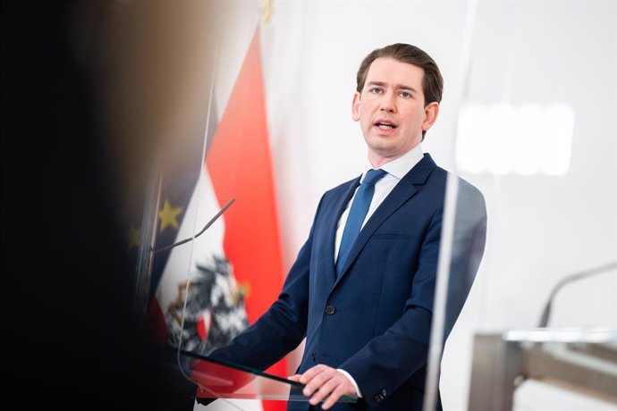 06 April 2021, Austria, Vienna: Austrian Chancellor Sebastian Kurz speaks during a press conference after a video conference of the federal government with experts and provincial governors. Photo: Georg Hochmuth/APA/dpa