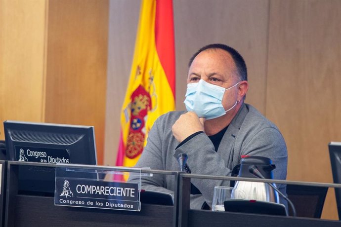 Agustín Martín, secretario general de Industria de CCOO, comparece ante la Comisión de Industria, Comercio y Turismo del Congreso