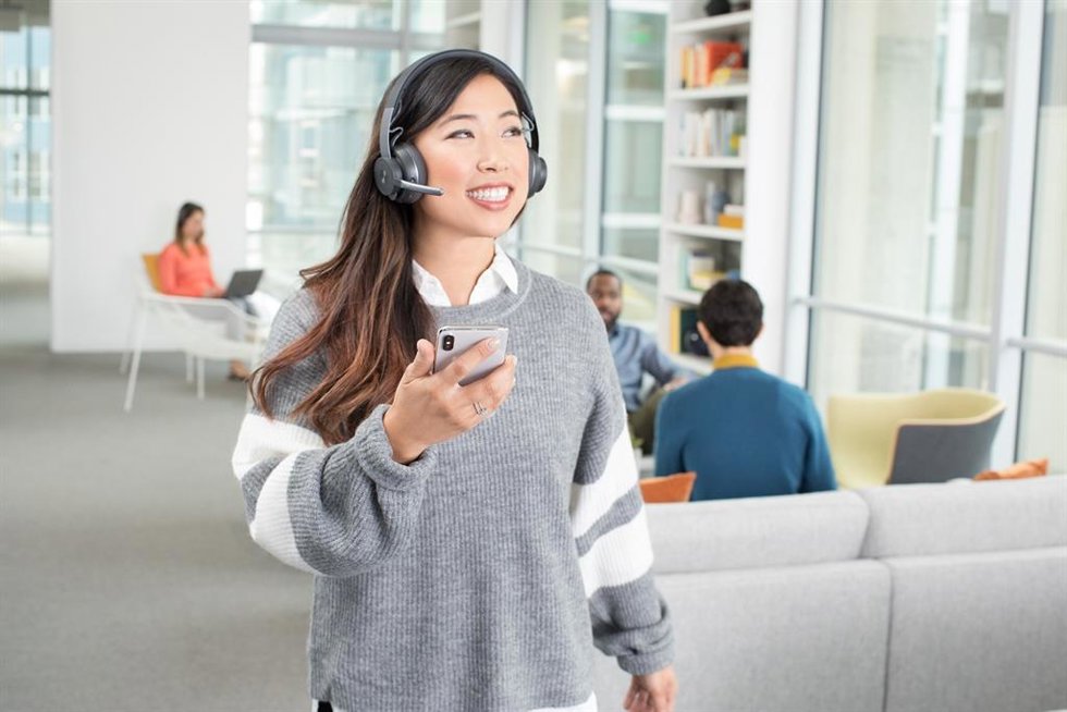Auriculares Logitech Zone Wireless