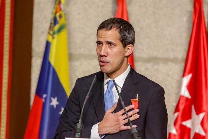 Archivo - El presidente de la Asamblea Nacional Venezolana, Juan Guaidó, en el acto de la Comunidad de Madrid donde recibe la Medalla Internacional de la Comunidad de Madrid, en Madrid a 25 de enero de 2020