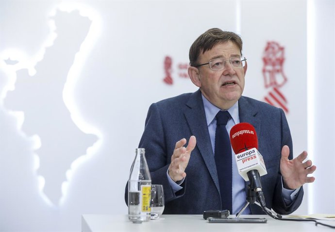 Archivo - El presidente de la Generalitat valenciana, Ximo Puig, durante una entrevista para Europa Press, en Valencia, Comunidad Valenciana (España), a 19 de febrero de 2021.