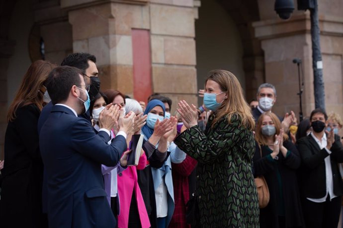 L'exconsellera i diputada d'ERC Meritxell Serret al costat de Pere Aragons, Laura Borrs i Roger Torrent en una imatge d'arxiu.