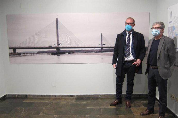 La sala Cuarto Espacio de la DPZ ofrece una exposición sobre grandes puentes del siglo XXI.