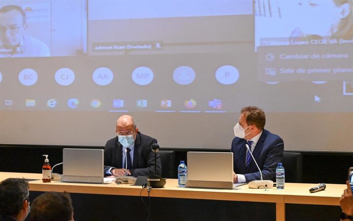 El vicepresidente de la Junta de Castilla y León, Francisco Igea, durante la inauguración este miércoles en León la Jornada 'Ciberseguridad Industrial: una necesidad una oportunidad'.