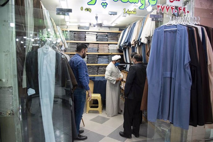 Una tienda en la ciudad iraní de Qom