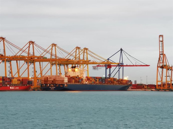 Conti Everest en el Puerto de Valncia