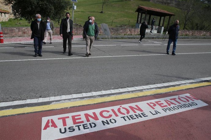 Inauguración del paseo peatonal que une Puente El Arrudo con el embalse de Palombera