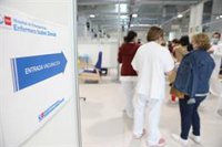 Madrid empezará a vacunar este fin de semana en 10 hospitales a población de 70 a 74 años y de 60 a 65 años