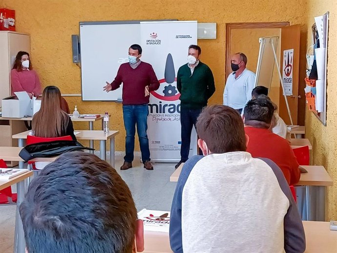 Curso de la Diputación de Badajoz en Hornachos.