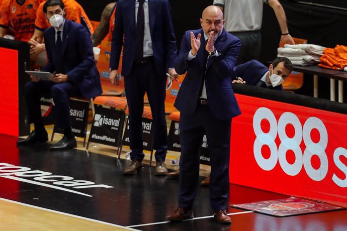 Jaume Ponsarnau, entrenador del Valencia Basket