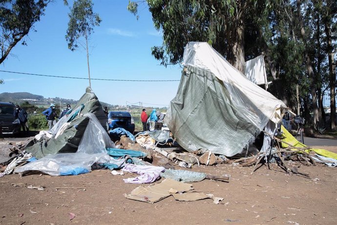 Algunas de las instalaciones en el campamento de Las Raíces, donde conviven personas migrantes, a 7 de abril de 2021, en La Laguna, Tenerife, Gran Canaria, (España). Agentes de la Policía Nacional han intercedido durante la mañana de hoy en una reyerta 