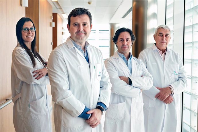 El doctor Antonio Barranco y su equipo de Cirugía de la Obesidad