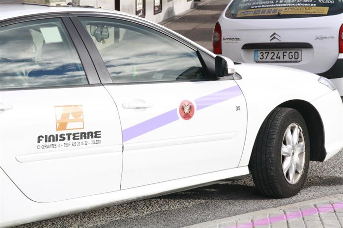 Archivo - Taxi,Coche,Aparcamiento