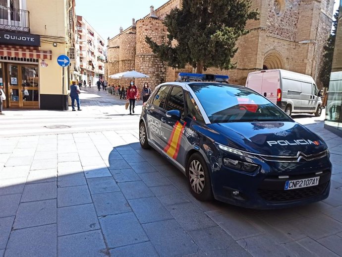 Vehículo de la Policía Nacional en Ciudad Real