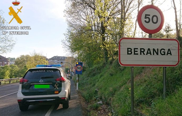 Vehículo de la Guardia Civil en Beranga