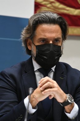 Archivo - El presidente del Parlamento de Canaria,  Gustavo Matos