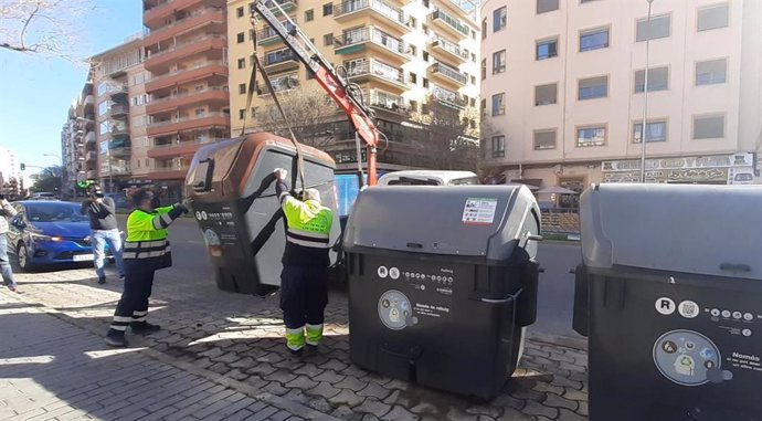 Cort inicia la instalación masiva de contenedores de recogida de materia orgánica en Palma.