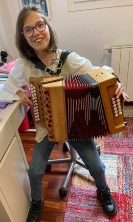 La errenteriarra Eider García necesita una operación para tratar su biparesia espástica