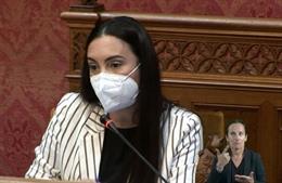 La portavoz de Ciudadanos en el Consell de Mallorca, Beatriz Camiña, en el pleno.