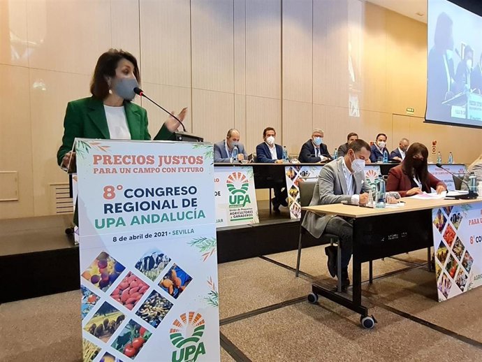 La presidenta del Parlamento de Andalucía, Marta Bosquet, este jueves durante su participación en el congreso de UPA.