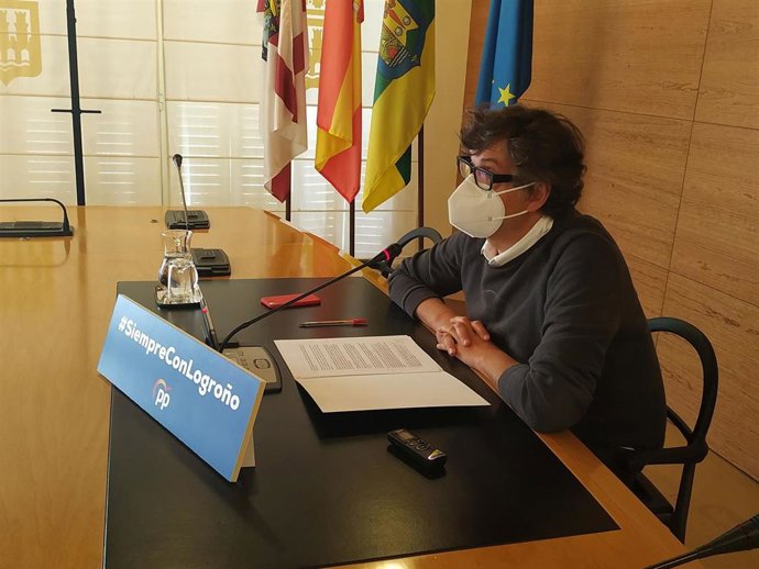 El concejal del Grupo Municipal Popular, Antonio Ruiz, ha reclamado al Gobierno local que defienda los intereses de los vecinos de Logroño ante el Gobierno central respecto a la financiación prometida para paliar el déficit del Transporte público