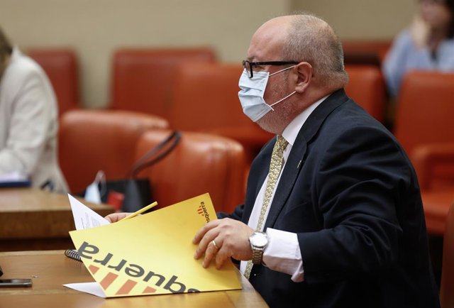 Archivo - El diputado de ERC Joan Capdevila asiste a la comparecencia de la ministra de Transición Ecológica y Reto Demográfico, Teresa Ribera, ante la comisión del ramo para rendir cuentas sobre las medidas para el desconfinamiento, en el Congreso de los