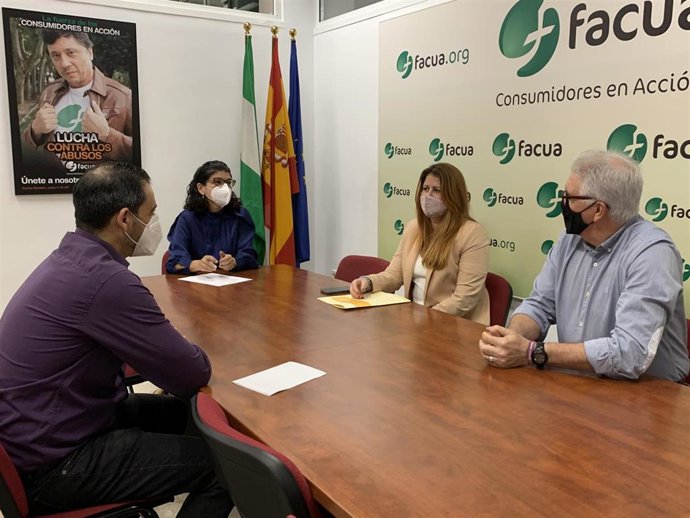 Reunión de Podemos Sevilla y Facua