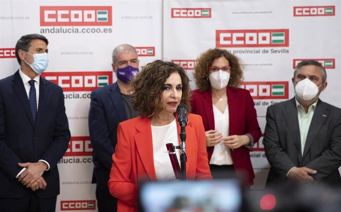 La ministra de Hacienda, María Jesús Montero, en su visita a Sevilla