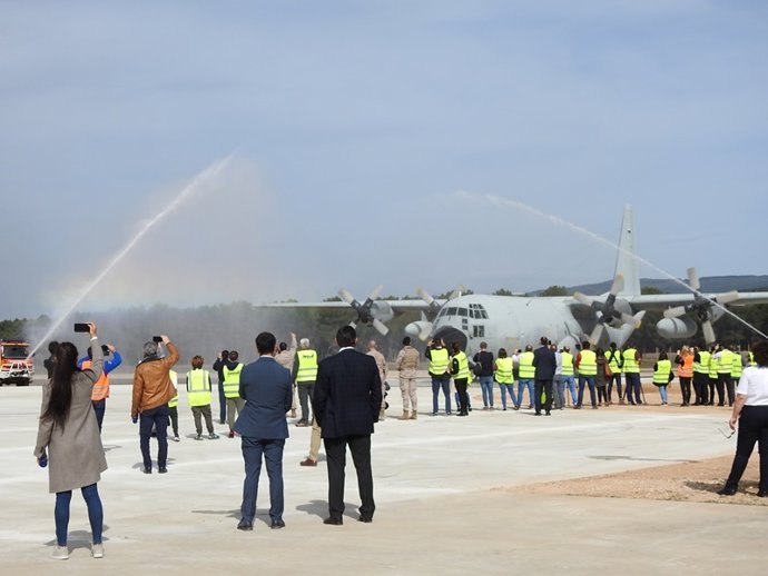 Acto de despedida a los aviones Hércules desde el aeródromo de Garray (Soria)
