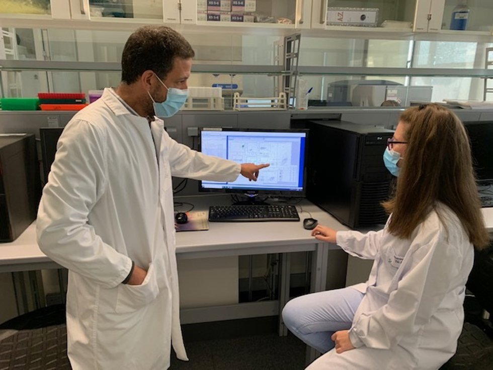 Un acuerdo de colaboración facilita prácticas de estudiantes en laboratorios de Genyo
